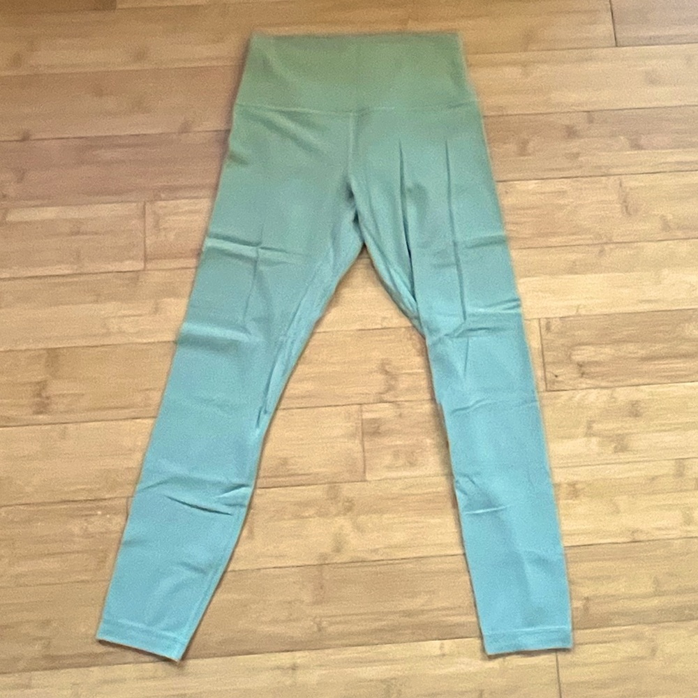Lululemon Align 25”, Size: 6; Color: Light Green